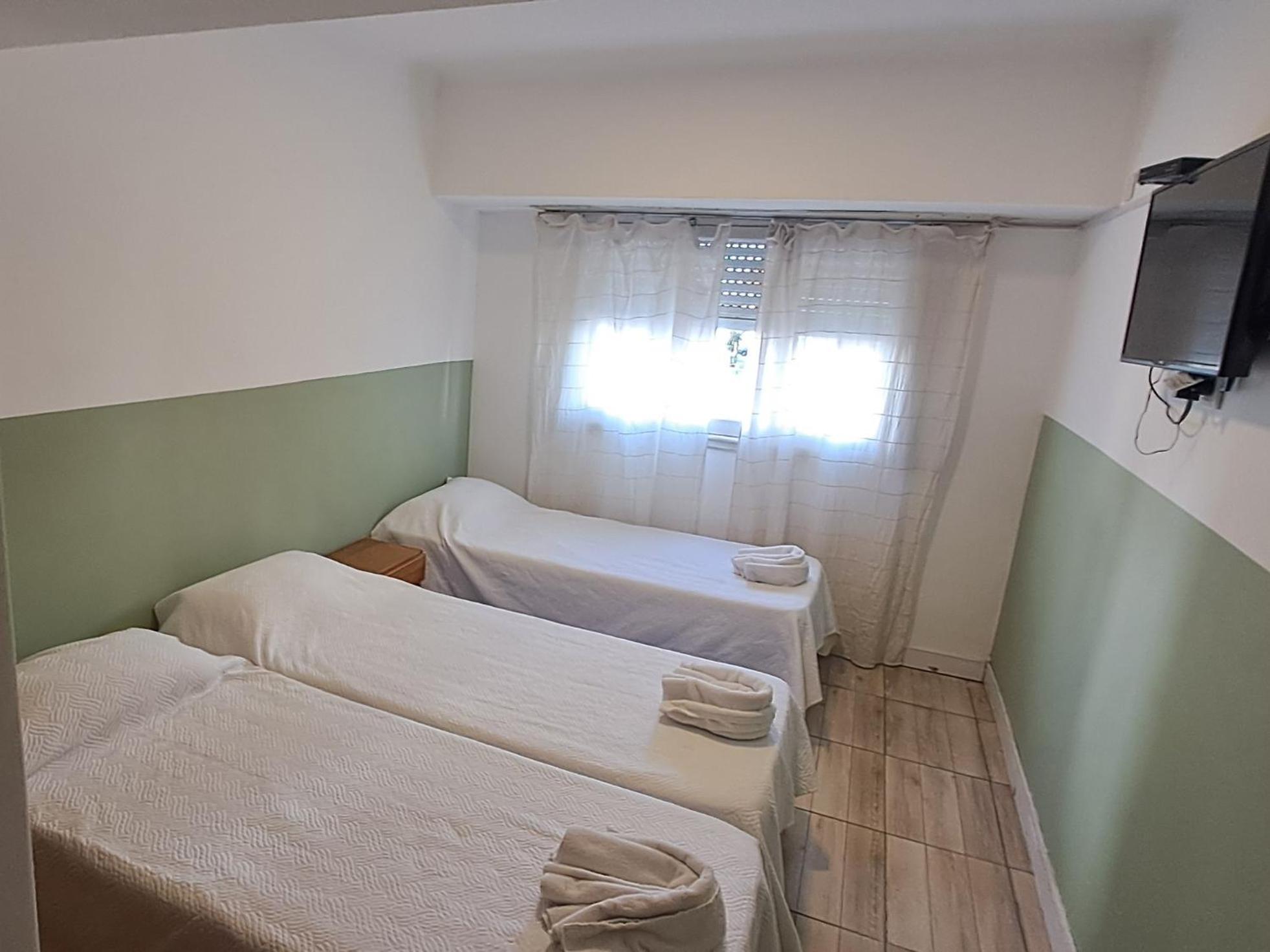 Cala Hotel 2*